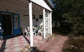 Cozy Cottage 250 M From Kaempinge Beach